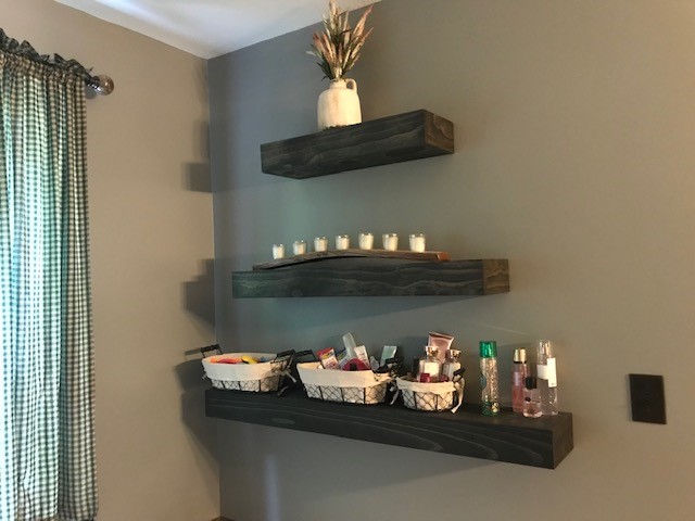 Floating Shelves Image